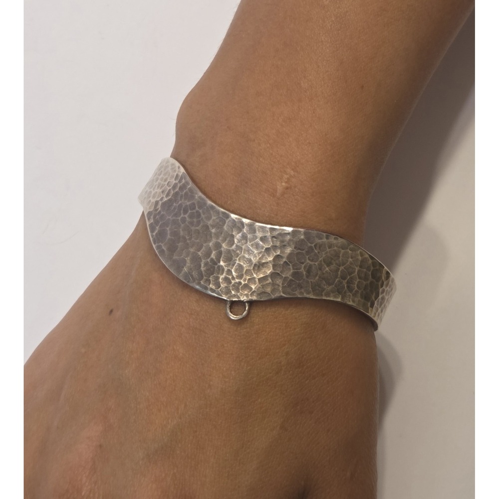 Vintage Sterling Silver Taxco Hammer Finish Cuff Bracelet 7" Charm Loop‎ Signed